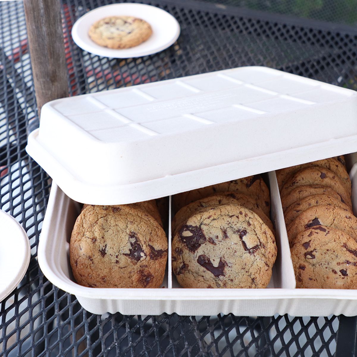 Fiber Catering Tray Lid Raised | Fits Half Size (104 to 120 oz) | 200/case - World Centric